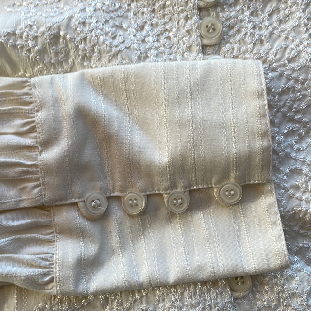 White Long sleeve blouse - Picture 6 of 8